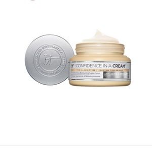 IT Cosmetics Confidence In A Cream
